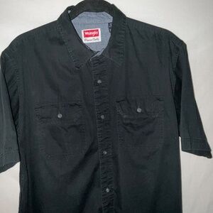 Black‎ Wrangler Short Sleeve button down Size M everyday basic workwear casual